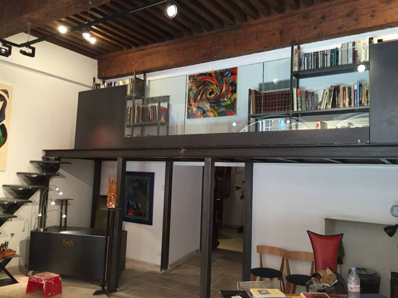 Mezzanine en acier pour une galerie d'art à Lyon