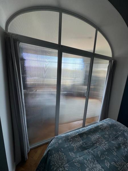 Verrière de séparation cintrée à Lyon