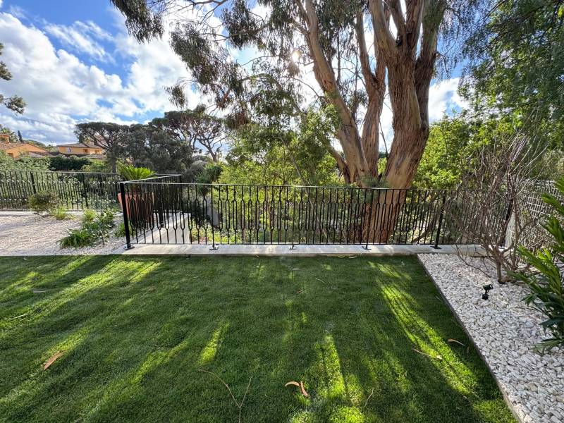 Garde-corps en acier sur mesure aux Issambres