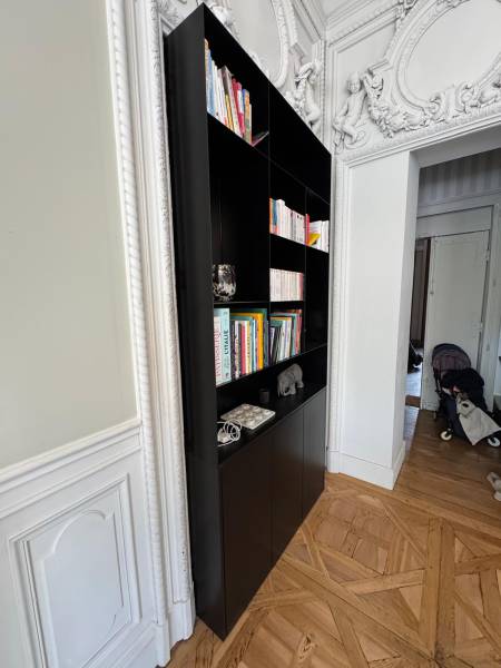 Bibliothèque en acier sur mesure à Lyon