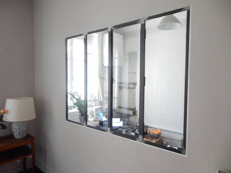 Verrière atelier d'artiste brut Villefranche sur Saone