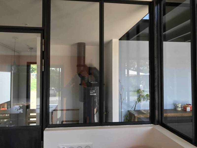 Verrière intérieure pour une cuisine à Faverge de la Tour