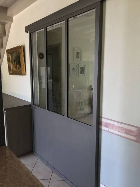 Porte coulissante en acier Annemasse