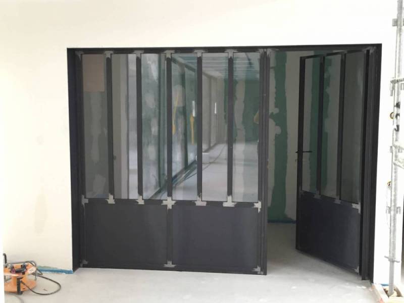 Verrière intérieure en acier pour cave à vin à Saint Etienne