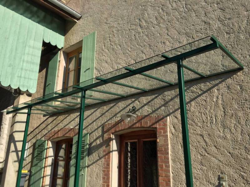 Pergola en acier vitrée à Annecy