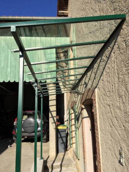 Pergola en acier vitrée à Annecy