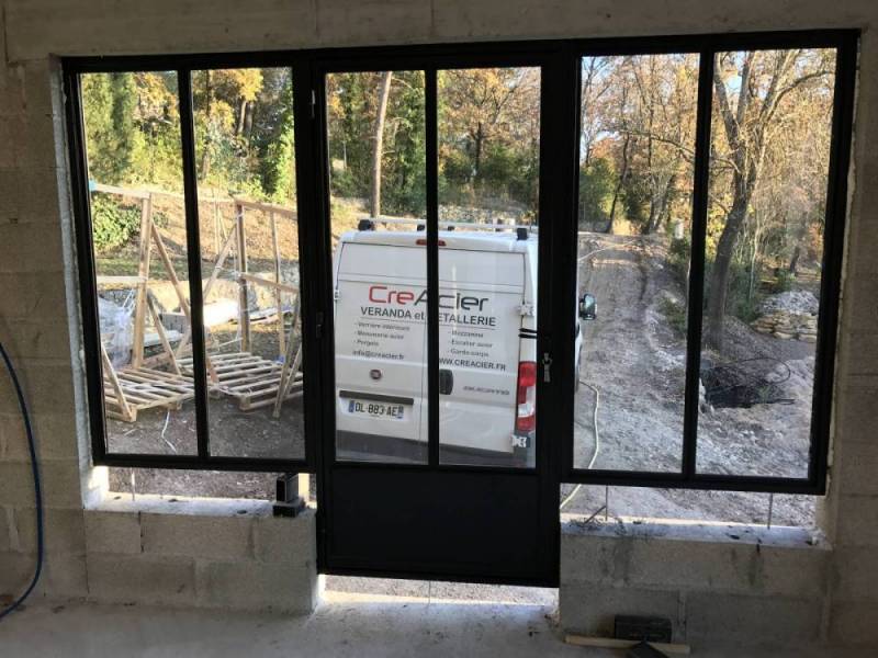 Verrière extérieure en acier sur mesure en PACA