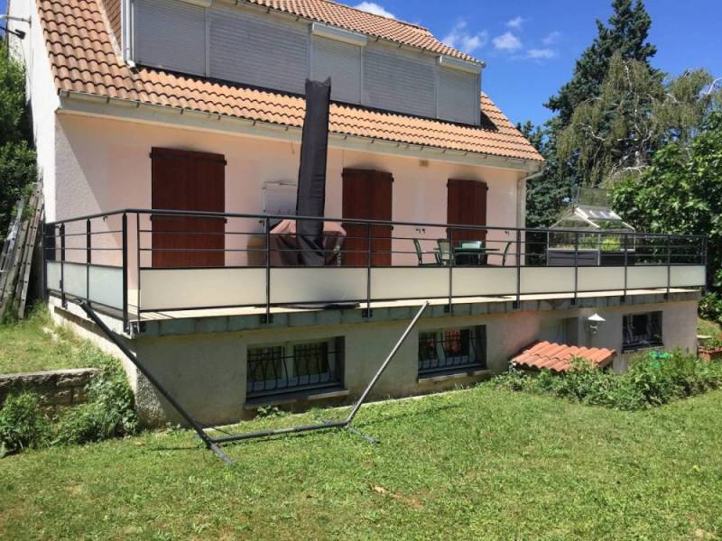 Garde corps acier extérieure à Saint Alban de Roche près de Bourgoin Jallieu