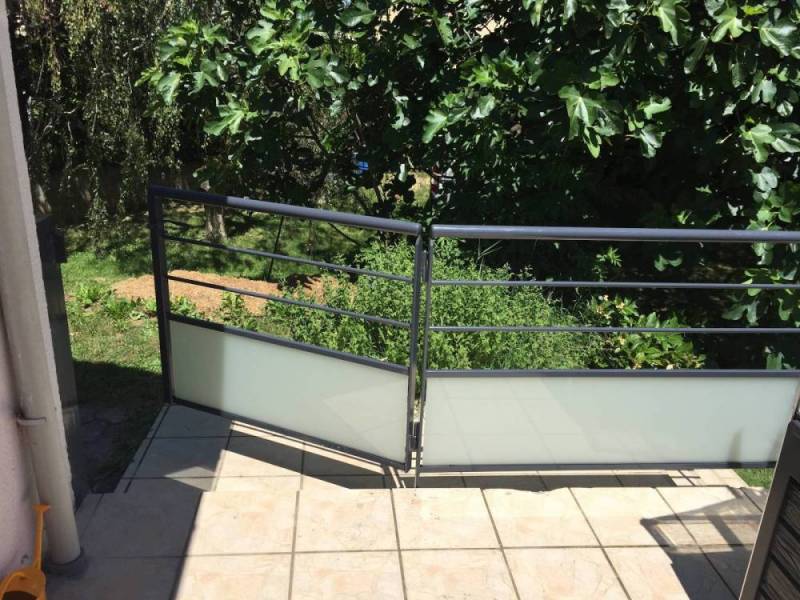 Garde corps acier extérieure à Saint Alban de Roche près de Bourgoin Jallieu