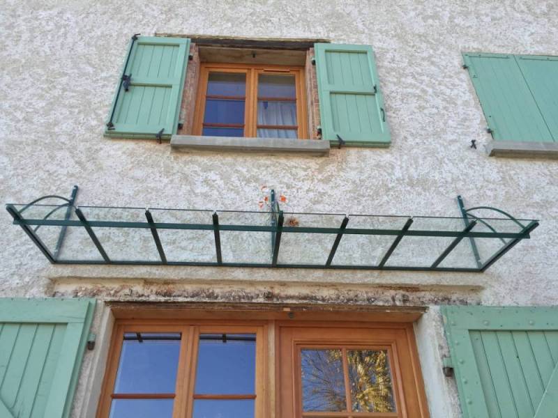 Marquise en acier avec vitrage sécurite à Lyon