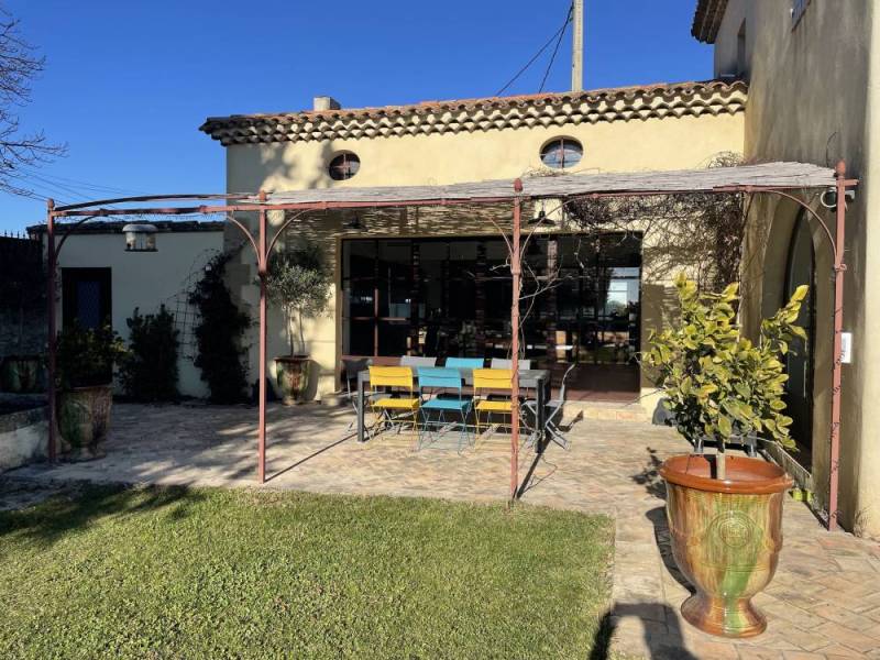 Menuiserie en acier à rupture de pont thermique à Lambesc près de Salon-de-Provence