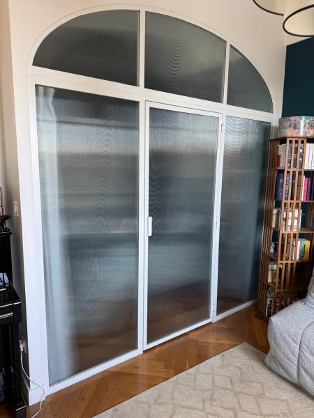 Verrière de séparation cintrée à Lyon