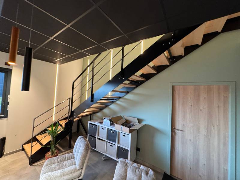 Escalier acier et bois sur mesure Vaulx en Velin