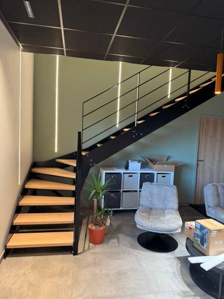 Escalier acier et bois sur mesure Vaulx en Velin