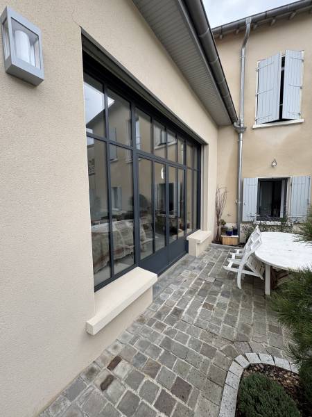 Menuiserie acier à rupture de pont thermique à Genas près de Lyon