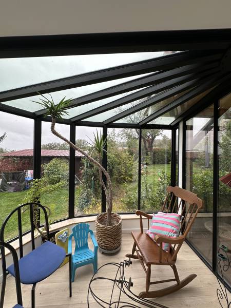 Véranda en acier sur mesure à Roche en Isère