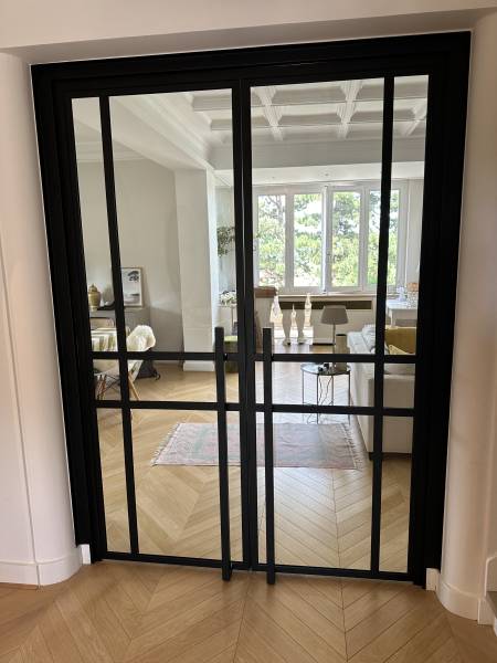 Verrière et portes vitrées en acier sur mesure à Saint-Julien-en-Genevois