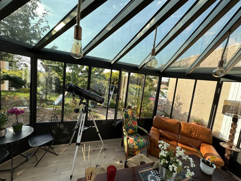 Véranda en acier JANSEN à Saint laurent de mur