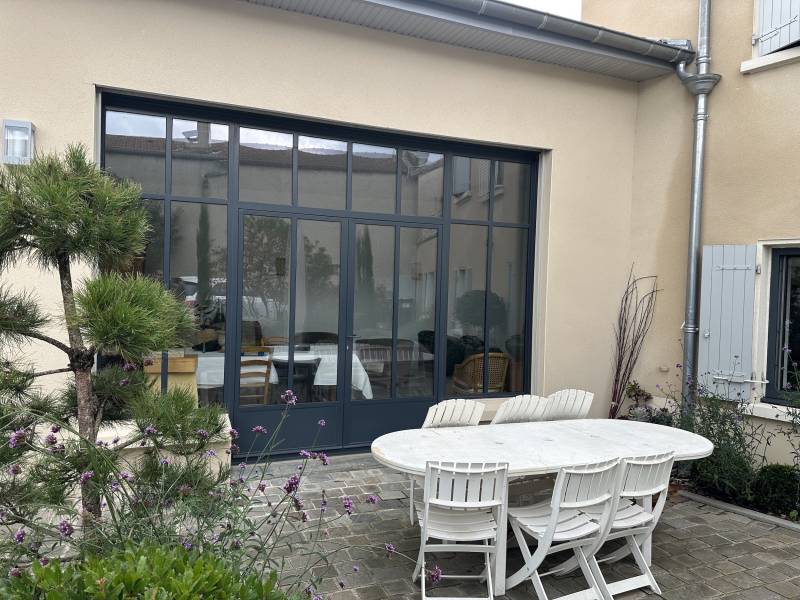 Menuiserie acier à rupture de pont thermique à Genas près de Lyon