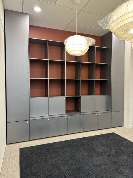 Bibliothèque acier sur mesure à Lyon