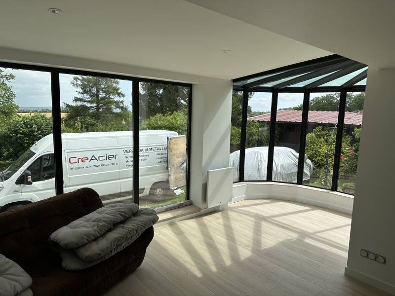 Véranda en acier sur mesure à Roche en Isère