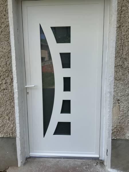 Porte d'entrée en acier sur mesure Lyon