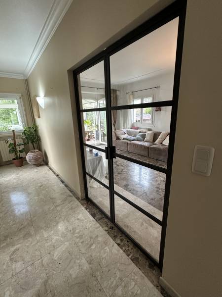 Verrière et portes vitrées en acier sur mesure à Saint-Julien-en-Genevois