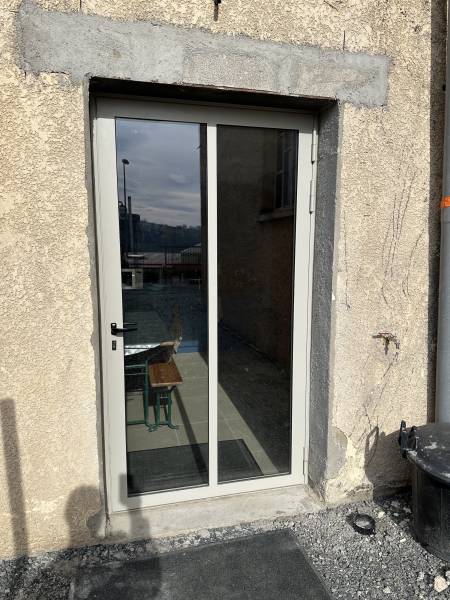 Porte d'entrée en acier sur mesure Lyon
