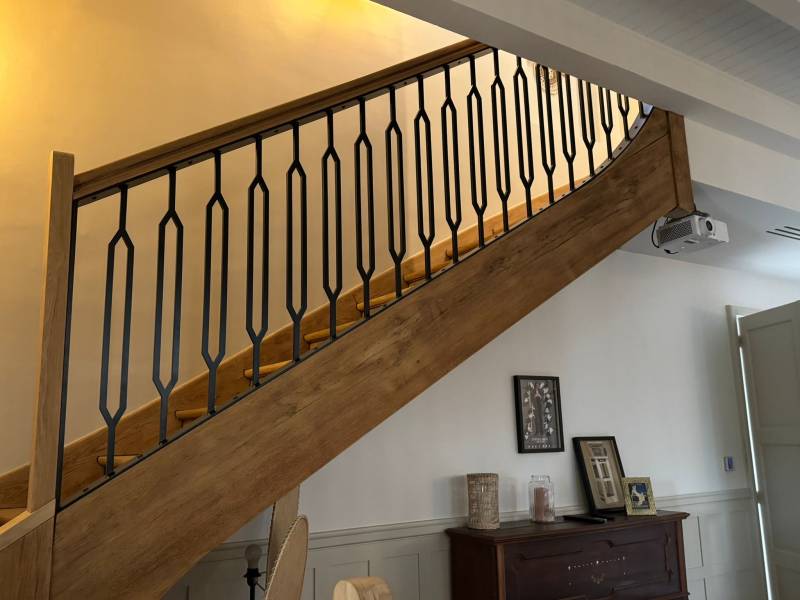 Garde-corps en acier sur mesure aux Issambres