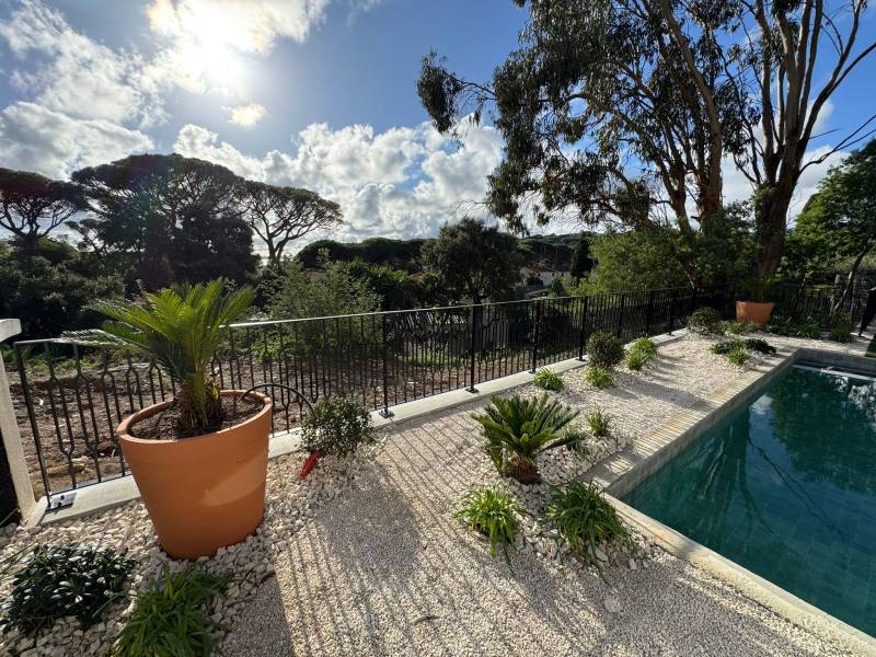 Garde-corps en acier sur mesure aux Issambres