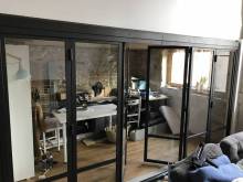 Notre zone d'activité pour ce service Réalisation d'un escalier en acier avec marches en bois sur mesure pour une maison à